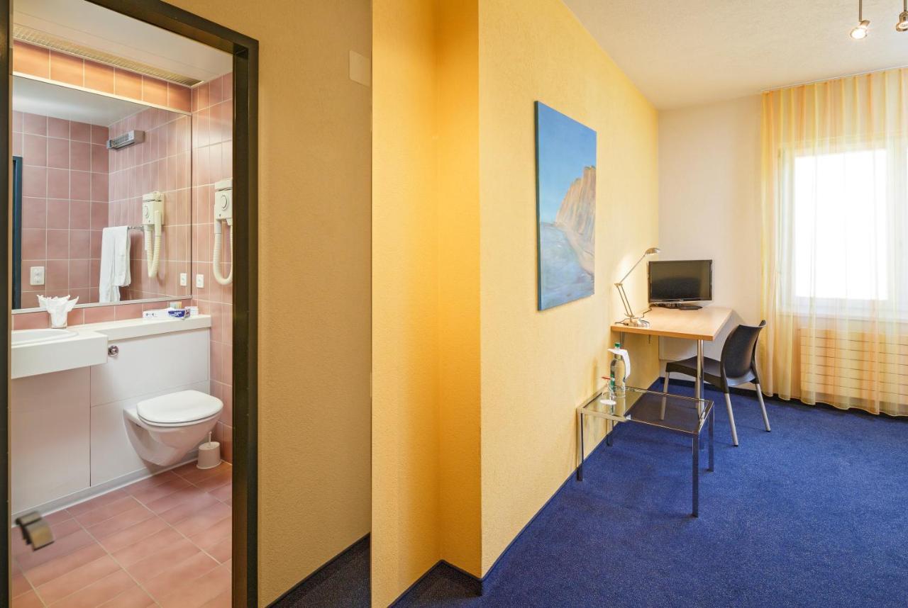 อาเรโฮฟ สวิส ควอลิตี้ โฮเต็ล Hotel Wildegg ภายนอก รูปภาพ